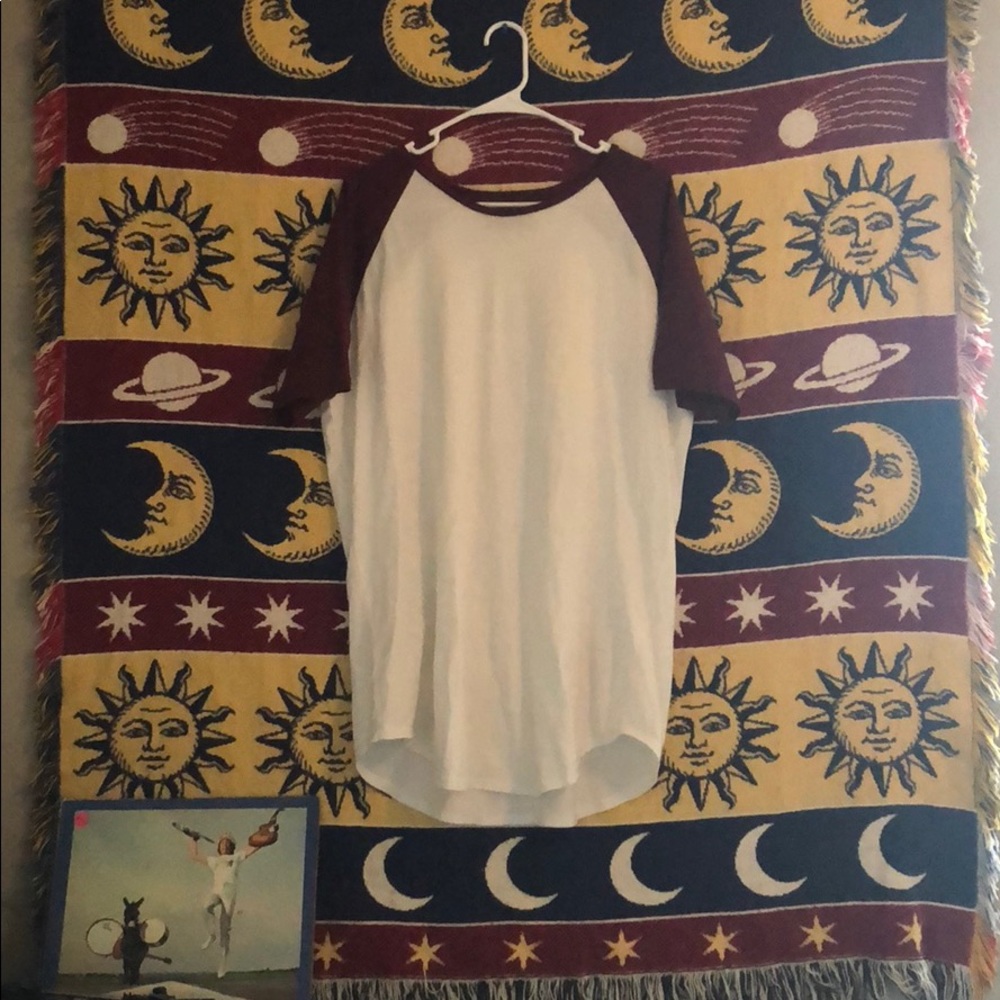 Pacsun scallop fit t shirt